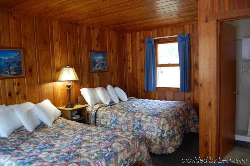 Motel Lake Mcdonald เวสต์กลาเซียร์ ภายนอก รูปภาพ